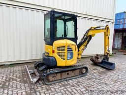 KOMATSU PC26MR-3 / 2020 BJ / 2 x Löffel