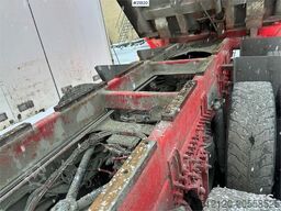 Volvo FH540 8x4 tipper w/ new dual clutch.