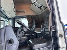 Scania R730 6x2 tractor unit w/ hydraulics. WATCH VIDEO.