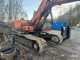 Hitachi EX165 Tracked Excavator with 2 Buckets