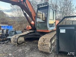 Hitachi EX165 Tracked Excavator with 2 Buckets