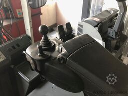 UniCarriers G1Q2L30Q (QX2-30H)