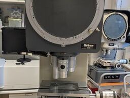 Nikon V-12