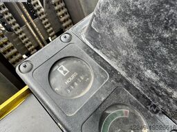 HYSTER S180XL
