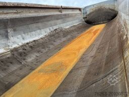 SCHWARZMÜLLER SK Kippauflieger Stahlmulde / Liftachse