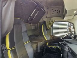 Volvo FH 16 750 8x4 / RETARDER / FASSI 71 TM + JIB