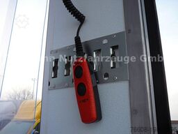 MERCEDES-BENZ Sprinter 317 CDI Kühlkoffer Xarios 300 LBW