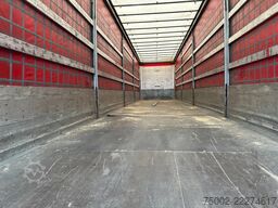 Schmitz Cargobull Bordwände / SAF + Scheibebremsen / 2x Liftachse...