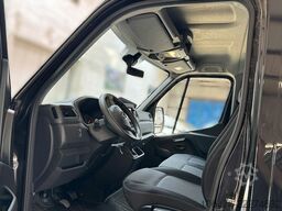 RENAULT Master III Kasten L2H2 HKa 3,3t # Navi # MWST.