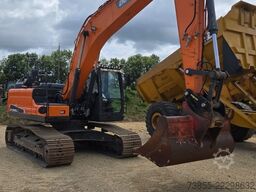 Doosan DX225LC-5
