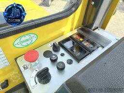 Combilift C3000 GAS TRIPLEX 6400 ONLY 953H CABIN
