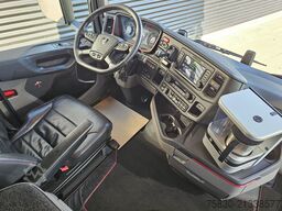 Scania S770 V8 / 6x4 / RETARDER / FULL AIR /