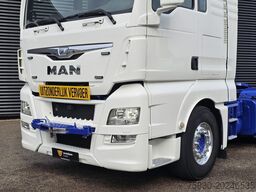 MAN TGX 33.560 6x4 / RETARDER / 464 dkm