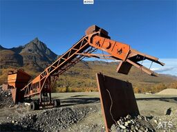 Terex Finlay Hydrascreen screener with feed hopper