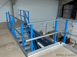 10x25m Lagerbühne , Belastung : 500kg/qm Unterkante: 3,0m , ca. 250qm Systembühne