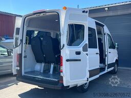 VW CRAFTER 2.0 TDI 9 SITZER AUTOMATIK KLIMAAUTO PDC