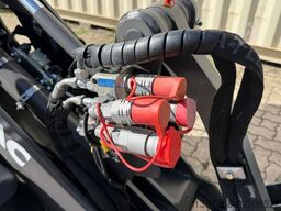 MECALAC MCL2 / Neuwertig / inkl. Schaufel