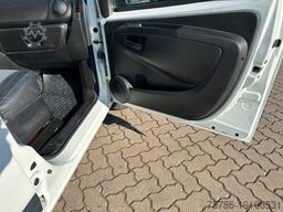 FIAT Fiorino KA/ Heckflügelt/ AC/ Dachträger/