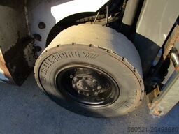 Nissan 1,5 Ton.- Seitenschieber + Duplex-Freisichtmast 3,