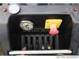 VOLKSWAGEN Crafter 35 Maxi Doka *HIAB Kran 995kg* AHK 3,0t