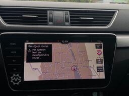 SKODA Superb 2.0 TDI SCR DSG Active Combi Panoramadach