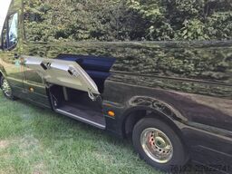 MERCEDES-BENZ 519 Sunset S 4 Ferqui Lagerfahrzeug Stock