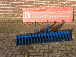  Terrein harken