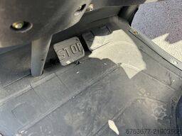 LINDE H18T-01 Triplo 490 Freelift / Sideshift LPG 2012