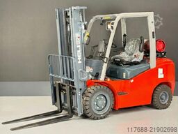 Heli CPYD25-G3- GAS  2,5t 3,3m Hub - KUBOTA - Garantie
