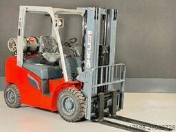 Heli CPYD25-G3- GAS  2,5t 4,7m Hub - KUBOTA - Garantie