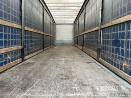 Schmitz Cargobull Curtainsider Mega