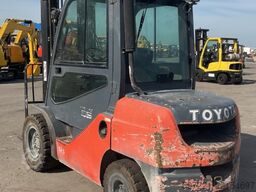 Toyota 02-8FDJ35 Dieselstapler