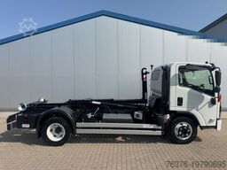 ISUZU M30 Autom. 5.2 Ltr. Absetzrollkipper + Funkfernb