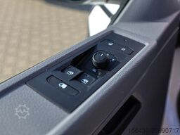 VW T6.1 Kasten 2,0 TDI AHK KLIMA PDC