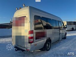 Mercedes-Benz Sprinter 515 minibus – 17 seats