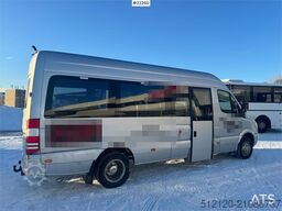 Mercedes-Benz Sprinter 515 minibus – 17 seats