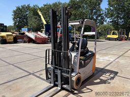 Still RX 50-15 1500kg Triplo / sideshift
