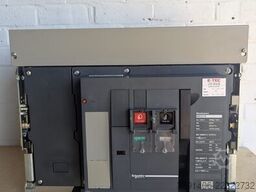 Schneider Electric NW32HF 3200A 4-Pole Drawout