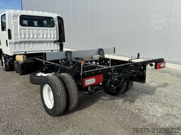 ISUZU M30 M DOKA 7-Sitzer  5.2 l 190 PS Radst. 4.475