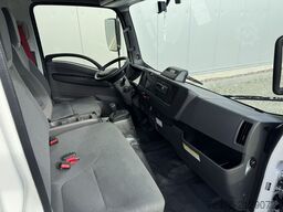 ISUZU M30 M DOKA 7-Sitzer  5.2 l 190 PS Radst. 4.475