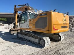 Liebherr R 930 NLC