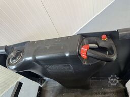 LINDE V 10 /  * DEMO !! DOUBLE steering !!
