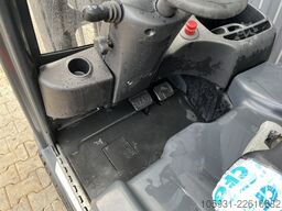 Linde E16-02