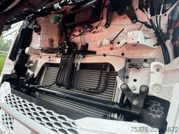 DAF XG + 480 FT beschädigt / damaged