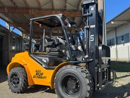 UN UN FD 35 4WD Allradantrieb