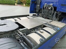 VOLVO FH 460 GLOBETROTTER 2x TANKS 811.000 KM TOP COND