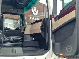MAN TGX 26 510 6x2 - Box with sidedoors - Retarder ...