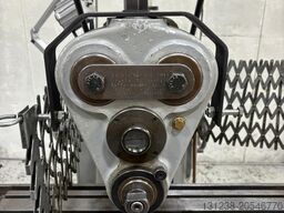 Adcock & Shipley 2E Universal Milling Machine