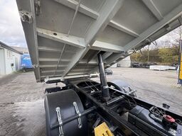 Fuso Meiller 3-Seiten Kipper Aufbau Bj. 2023