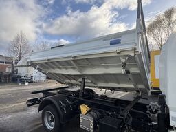 Fuso Meiller 3-Seiten Kipper Aufbau Bj. 2023